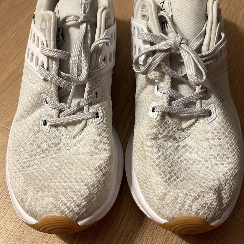NIKE White Leopard Airmax Sneakers Size 9.5 - Picture 3 of 11